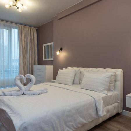 New Modern Apartments. Metro Minskaya Kiev Extérieur photo